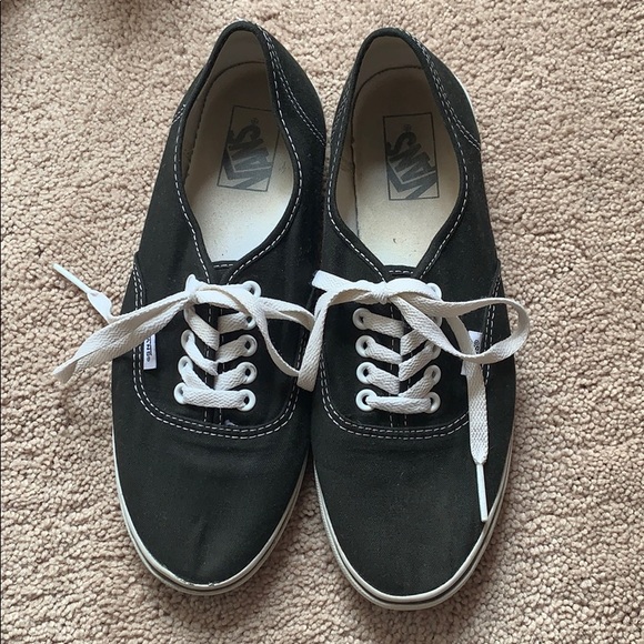 black and white vans size 9